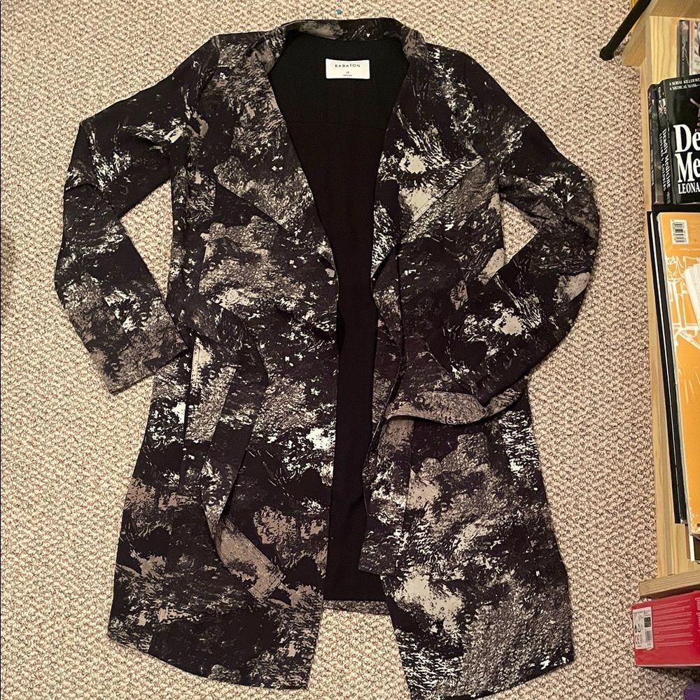 Babaton Black and Gray Abstract Blazer*missing right button for sleeve see pics*